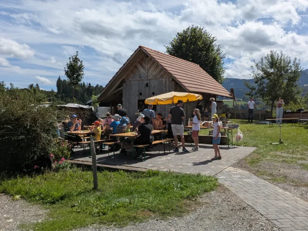 Beisammensein am Hoffest
